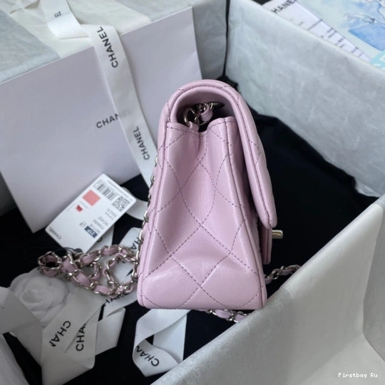 First Bag Ru CHANEL 20CM FLAP BAG 0820